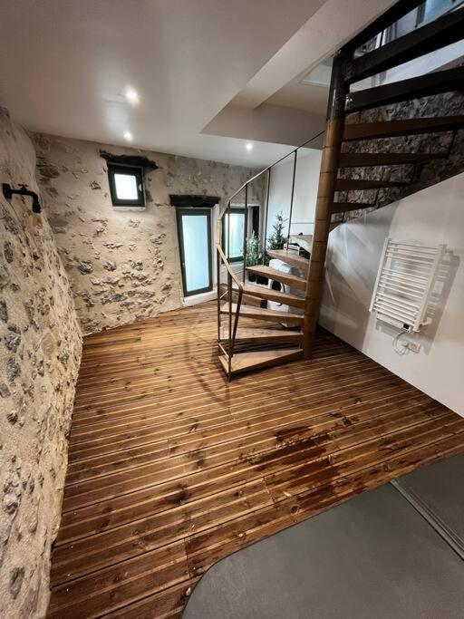 Maison Suspendue Avec Jacuzzi Privatif Pont-en-Royans Kültér fotó